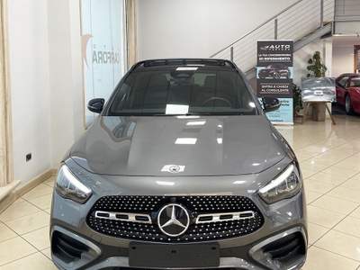 Mercedes-Benz GLA 200d AMG Line Premium | tetto apribile|night edition Grigio usata San Felice a Cancello