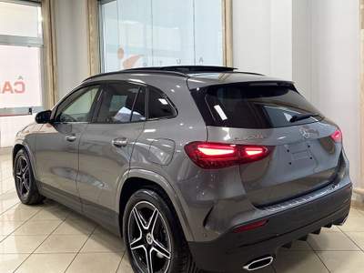 Mercedes-Benz GLA 200d AMG Line Premium | tetto apribile|night edition Grigio usata San Felice a Cancello