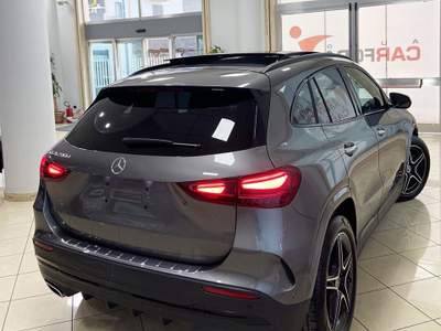 Mercedes-Benz GLA 200d AMG Line Premium | tetto apribile|night edition Grigio usata San Felice a Cancello