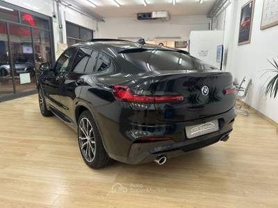 BMW X4 xDrive 20d M Sport-X auto usata BARI