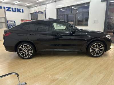 BMW X4 xDrive 20d M Sport-X auto usata BARI