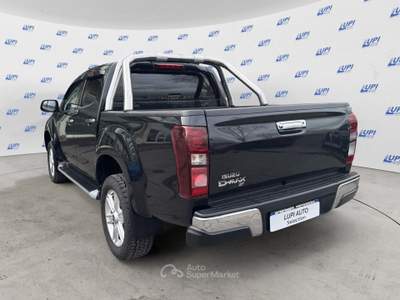 Isuzu D-Max 1.9 td crew Quasar 4x4 Grigio usata Pistoia