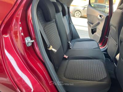 Ford Fiesta 5 porte Titanium Rosso usata Gravina in Puglia