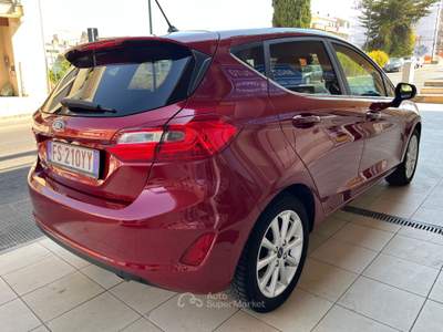 Ford Fiesta 5 porte Titanium Rosso usata Gravina in Puglia