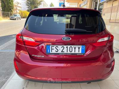 Ford Fiesta 5 porte Titanium Rosso usata Gravina in Puglia
