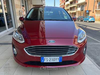 Ford Fiesta 5 porte Titanium Rosso usata Gravina in Puglia