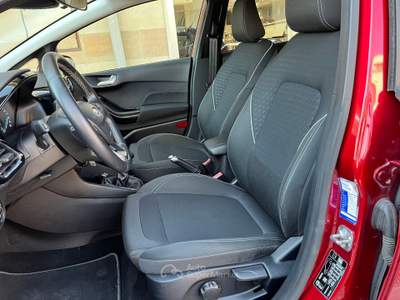 Ford Fiesta 5 porte Titanium Rosso usata Gravina in Puglia