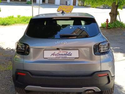 Jeep Avenger 100 CV SUMMIT CON RETROCAMERA Grigio usata Santo Stefano Belbo