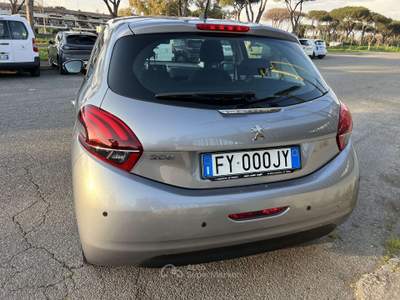 Peugeot 208 5p 1.2 puretech Active Argento usata Roma