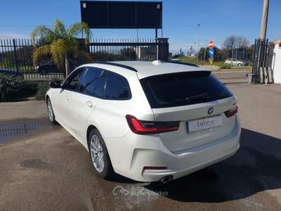 BMW Serie 3 318d d 48V Touring Business Advantage Nero usata Taranto