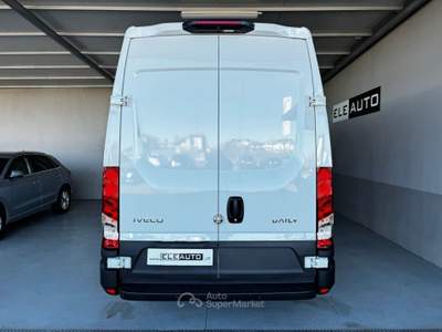 Iveco Daily 35S14A8V 2.3 HPT PLM-TA Hi-Matic Iva inclusa Art36 Bianco usata Sedriano