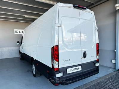 Iveco Daily 35S14A8V 2.3 HPT PLM-TA Hi-Matic Iva inclusa Art36 Bianco usata Sedriano