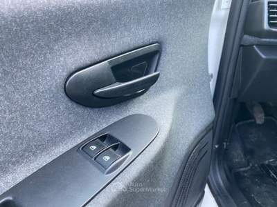 Lancia Ypsilon 1.2 69 CV 5 porte GPL Ecochic Gold Bianco usata Oderzo