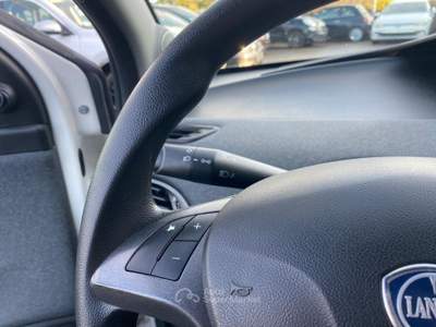 Lancia Ypsilon 1.2 69 CV 5 porte GPL Ecochic Gold Bianco usata Oderzo
