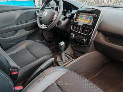 Renault Clio Clio 1.5 dci Moschino Zen 90cv Rosso usata Quarto