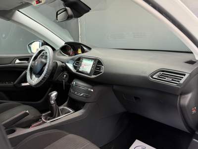 Peugeot 308 Allure 2014 Bianco usata Teverola