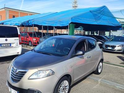 Lancia Ypsilon 85 CV 5 porte S&S Gold Beige usata Torino