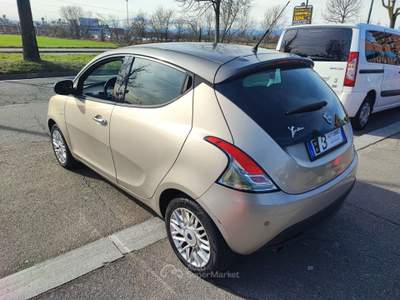 Lancia Ypsilon 85 CV 5 porte S&S Gold Beige usata Torino