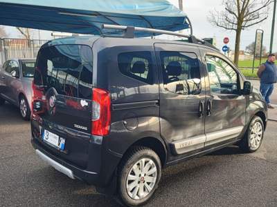 Fiat QUBO 95 CV Trekking Nero usata Torino