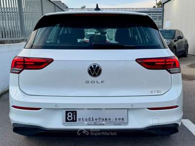 Volkswagen Golf 1.0 eTSI EVO DSG Life Bianco usata Castellammare di Stabia