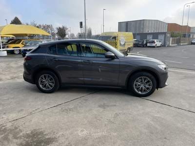 Alfa Romeo Stelvio 2.2 Turbodiesel 190 CV AT8 Q4 Business Grigio usata Cremosano