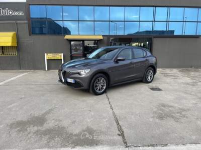 Alfa Romeo Stelvio 2.2 Turbodiesel 190 CV AT8 Q4 Business Grigio usata Cremosano