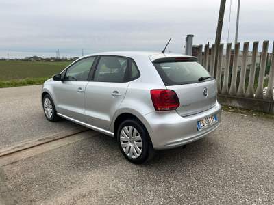 Volkswagen Polo VOLKSWAGEN POLO 1.4 NEOPATENTATI Grigio usata Cameri