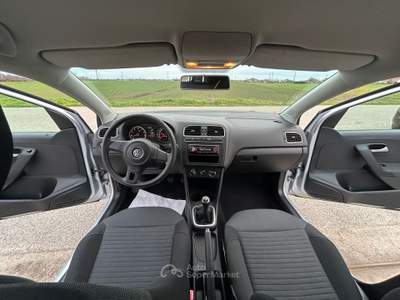Volkswagen Polo VOLKSWAGEN POLO 1.4 NEOPATENTATI Grigio usata Cameri