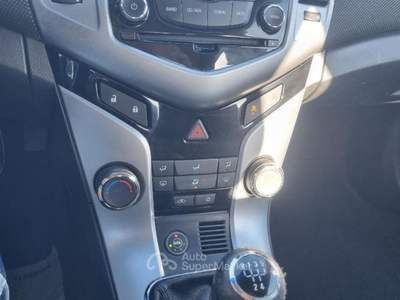 Chevrolet Cruze 1.8 5 porte LT GPL Nero usata Savona