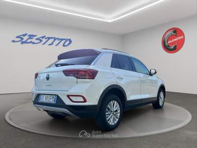 Volkswagen T-Roc  2.0 tdi Life 150cv dsg Bianco usata Cirò Marina