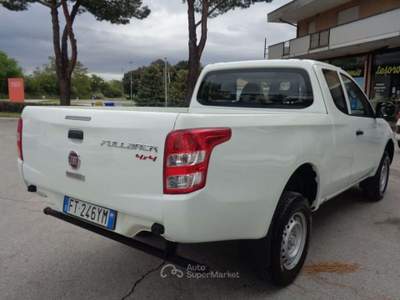 Mitsubishi L200 FULLBACK 2.4 DI 150CV Cabina Estesa SX 4x4 Bianco usata Tolentino
