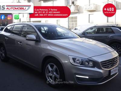Volvo V60 V60 D2 Business Unicoproprietario Grigio usata Torino