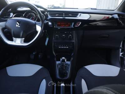DS Automobiles DS 3 DS3 1.4 VTi 95 Chic unicoproprietario Argento usata Torino