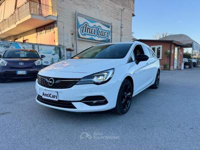 Opel Astra 1.5 CDTI 122 CV S&S Sports Tourer Business Elegance Bianco usata San Giuseppe Vesuviano