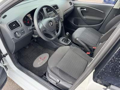 Volkswagen Polo 1.4 TDI Comfortline 66kW BlueMotionTech. Bianco usata San Giuseppe Vesuviano