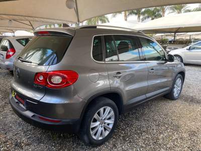 Volkswagen Tiguan 2.0 16V TDI DPF 4motion Sport & Style Grigio usata Giarre