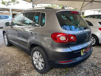 Volkswagen Tiguan 2.0 16V TDI DPF 4motion Sport & Style Grigio usata Giarre