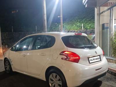 Peugeot 208 Neopatentati ok Bianco usata ACIREALE