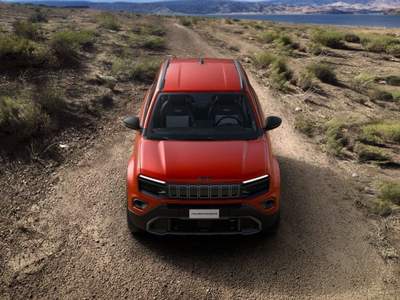 Jeep Avenger 1.2 Turbo MHEV 4xe Upland Rosso usata MODENA