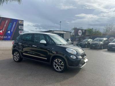 Fiat 500L 1.6 Multijet 120 CV Trekking Nero usata Nola