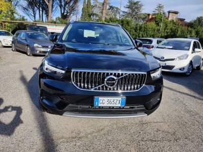 Volvo XC40 T4 Recharge Plug-in Hybrid Inscription Expression Nero usata Roma