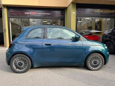 Fiat 500 42 kWh Verde usata Cantù