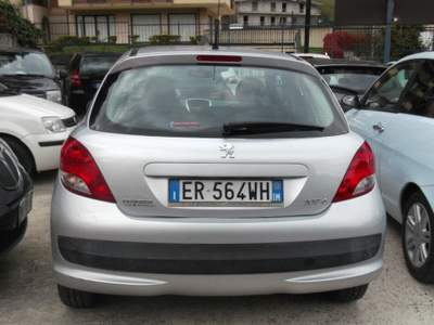 Peugeot 207 Plus 1.4 8V 75CV 5p. ECO GPL Argento usata Monteforte Irpino