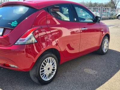 Lancia Ypsilon 1.2 69 CV 5 porte GPL Ecochic Silver Rosso usata Viterbo