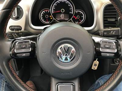 Volkswagen Maggiolino Cabrio 1.2 TSI Design BlueMotion Technology Nero usata Castelnuovo Rangone