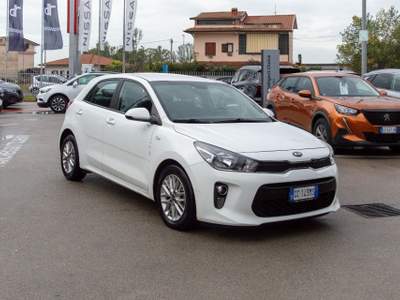Kia Rio 1.2 MPi GPL Evolution Bianco usata Fondi