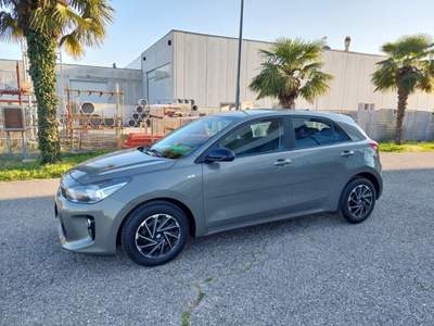 Kia Rio 1.2  5 porte GPL Grigio usata Limena