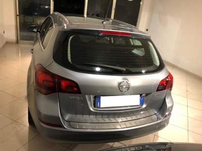 Opel Astra 1.7 CDTI 110CV Sports Tourer Cosmo Grigio usata Marsala