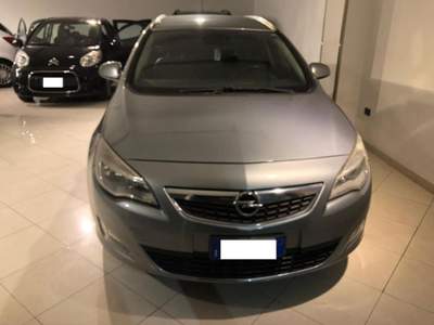 Opel Astra 1.7 CDTI 110CV Sports Tourer Cosmo Grigio usata Marsala