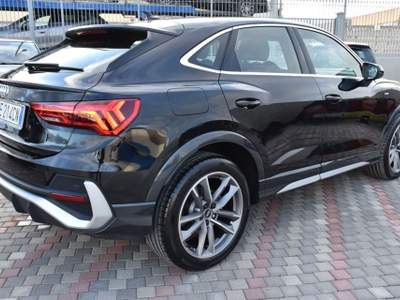Audi Q3 SPB 35 TDI S tronic S line edition *Navi,Matrix* Nero usata San Vito dei Normanni